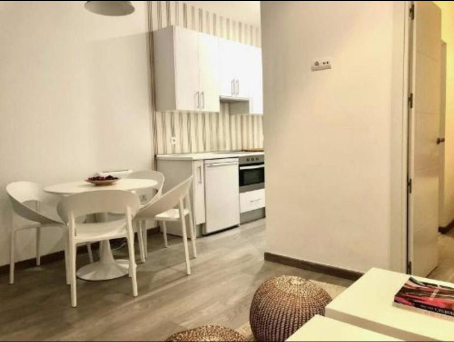 Madrid A Metros Del Retiro Apartment Exterior foto